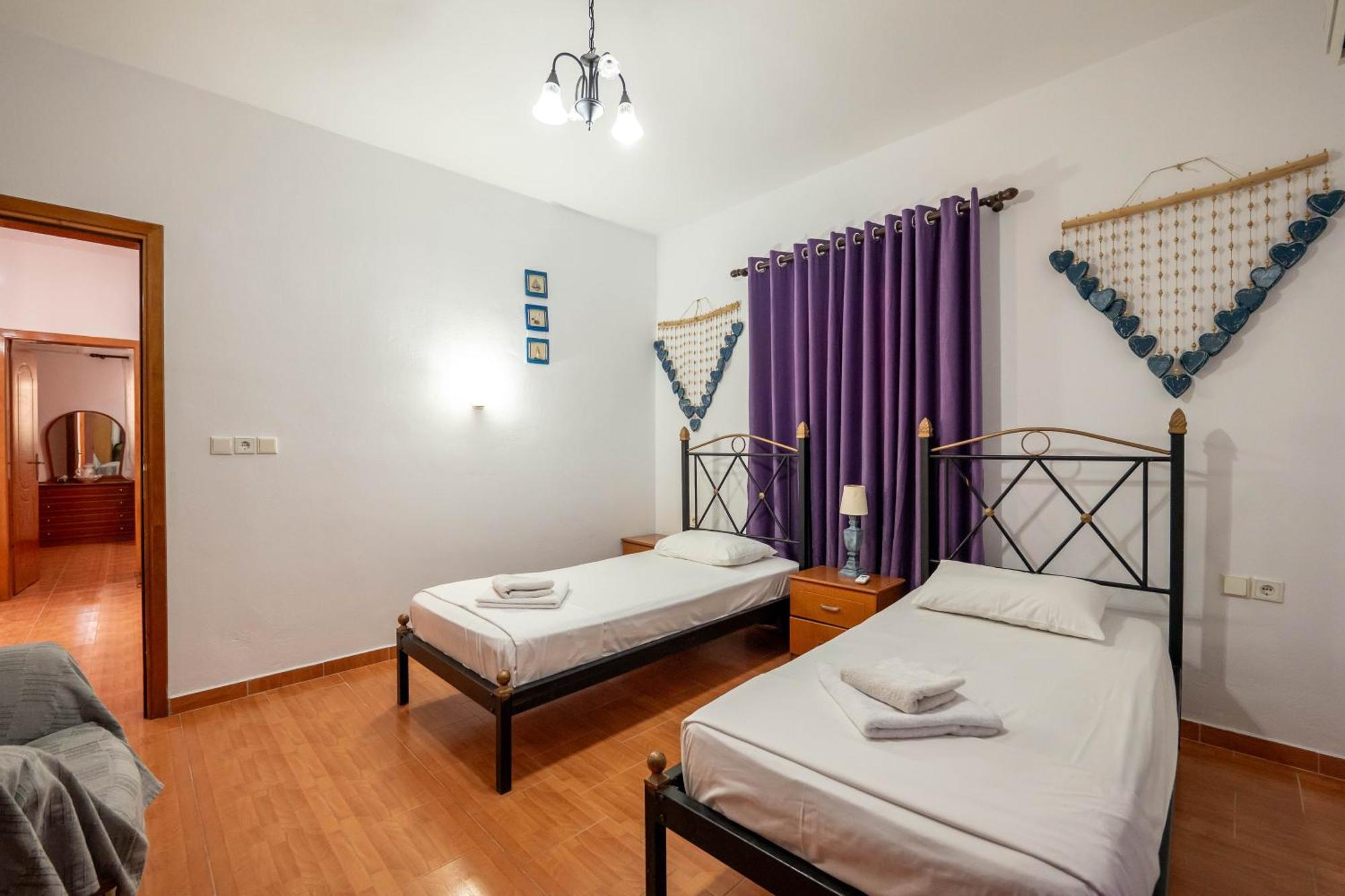 Cozy Downtown Appartement Ksamil