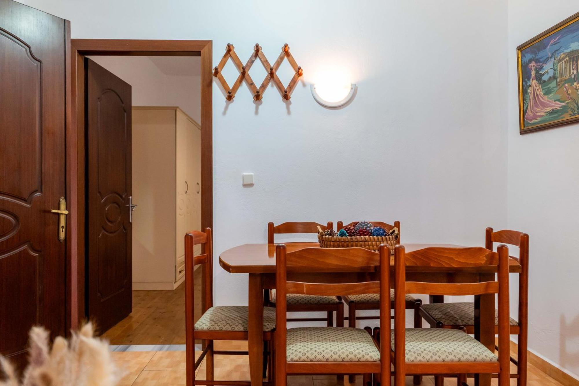 Cozy Downtown Appartement